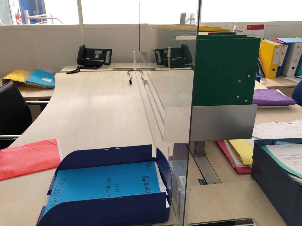 Realisations-protection-bureau-plexiglass-eiffage-4