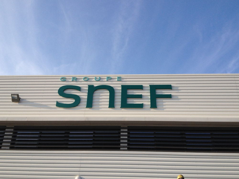 Realisations-signaletique-enseigne-groupe-snef