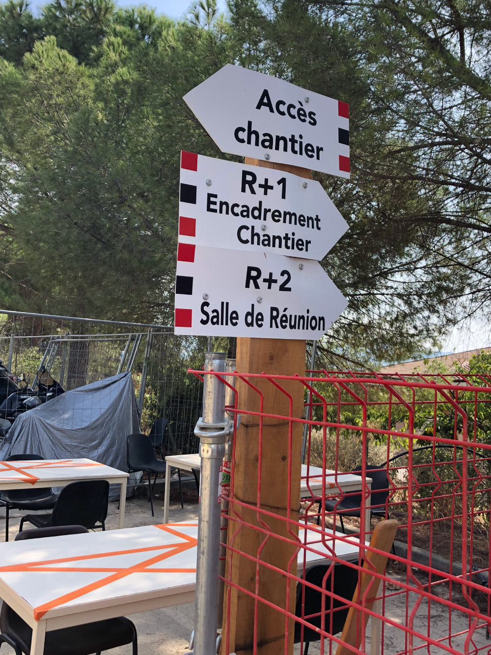 Realisations-signaletique-panneau-chantier-eiffage