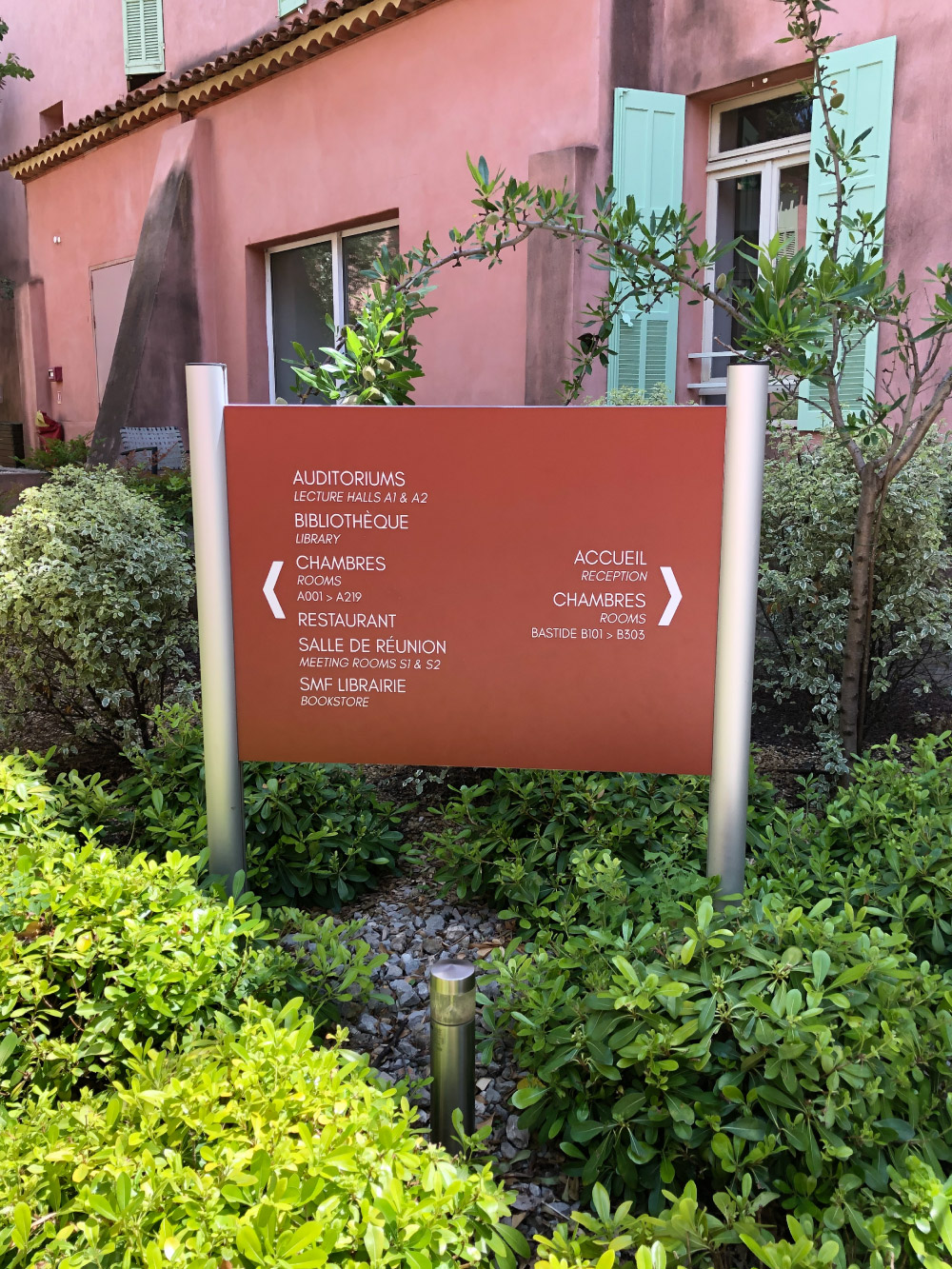 Realisations-signaletique-panneau-cirm-6